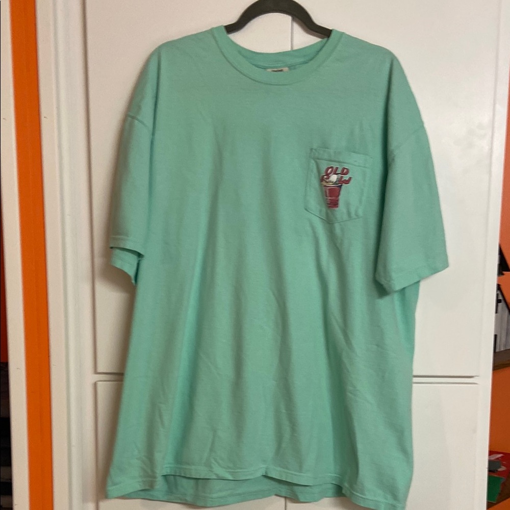 Mint Green T-Shirt comfort colors. Size 2 XL. In preowned condition.
